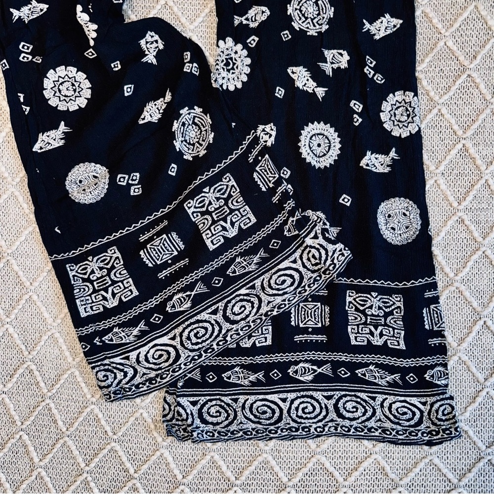 Bundle of 3 Women’s Large L Shorts & Swim Coverup Pants - Picture 9 of 9